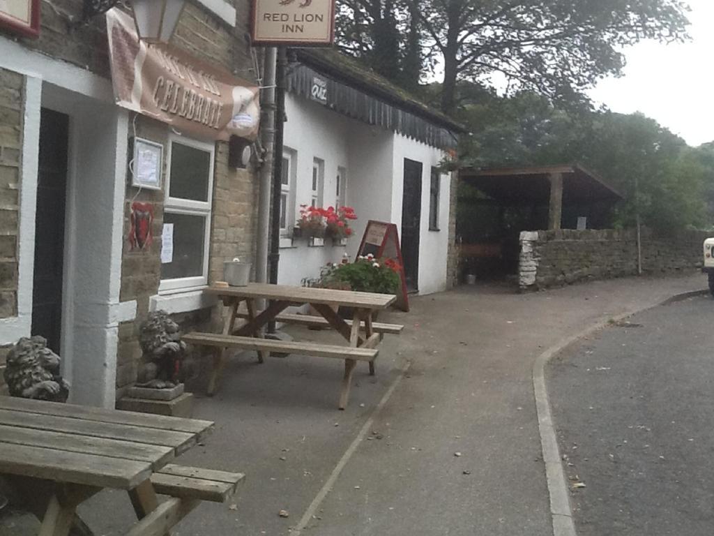 The Red Lion Inn Holmfirth Exterior foto