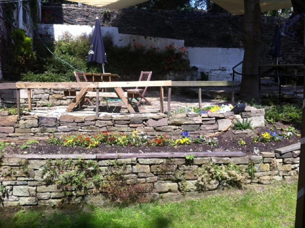 The Red Lion Inn Holmfirth Exterior foto