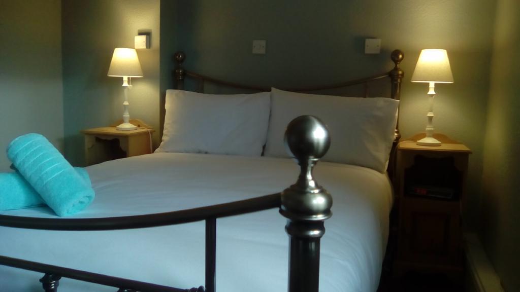 The Red Lion Inn Holmfirth Zimmer foto